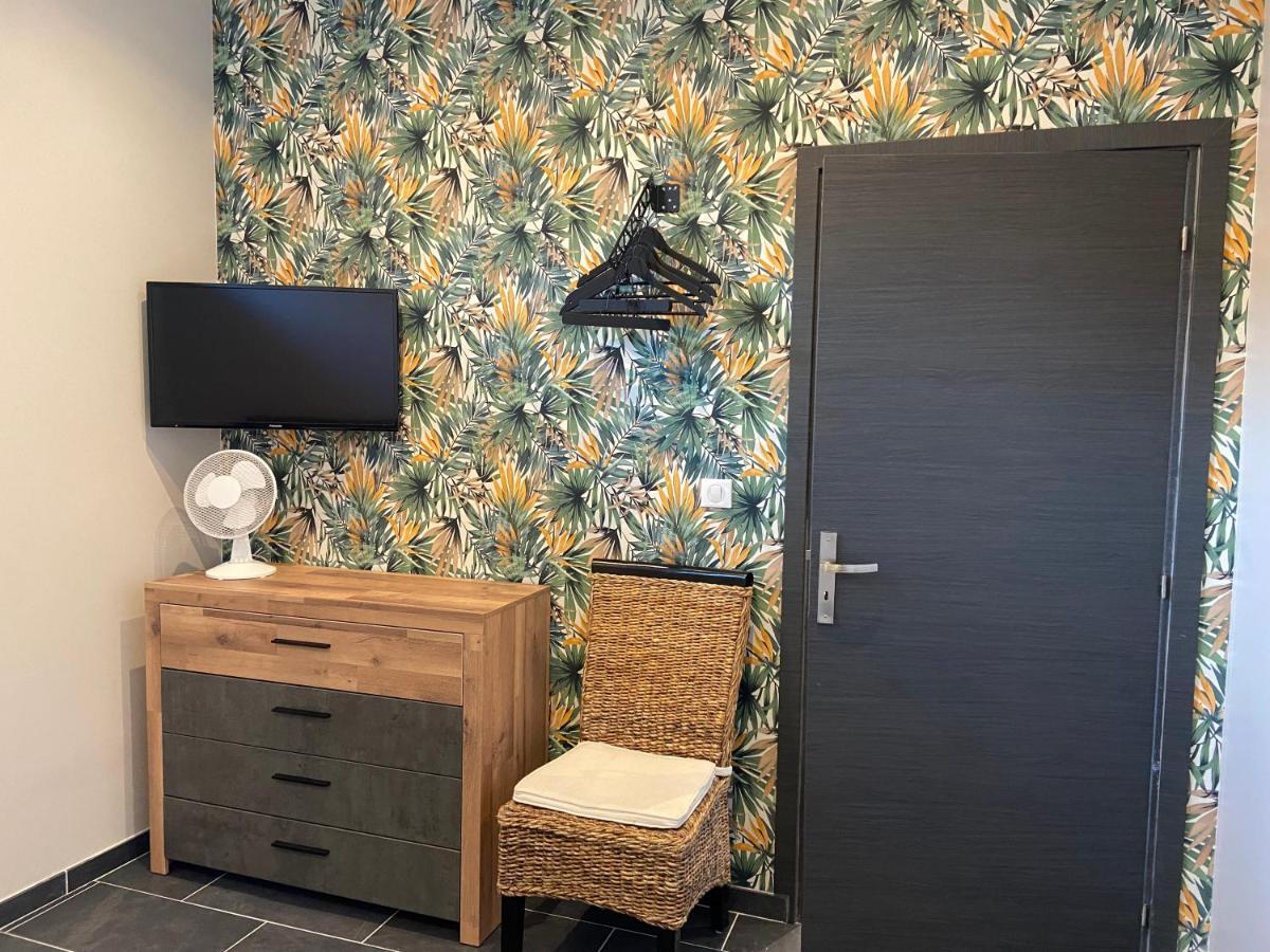 Chambre Tout Confort Avec Commodites Espace Repas Wifi Parking 위머로우 외부 사진