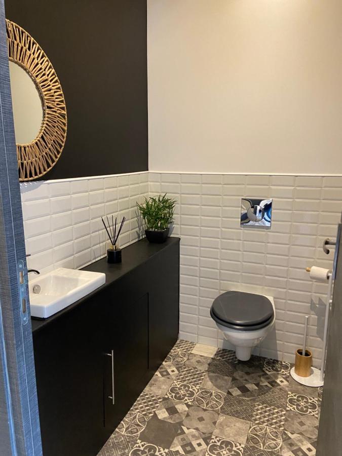 Chambre Tout Confort Avec Commodites Espace Repas Wifi Parking 위머로우 외부 사진